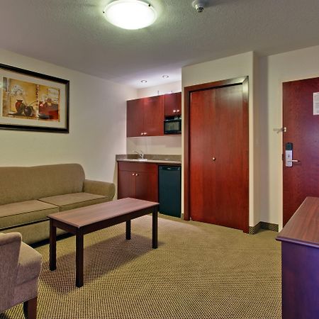 Holiday Inn Express & Suites Whitecourt By Ihg Interno foto